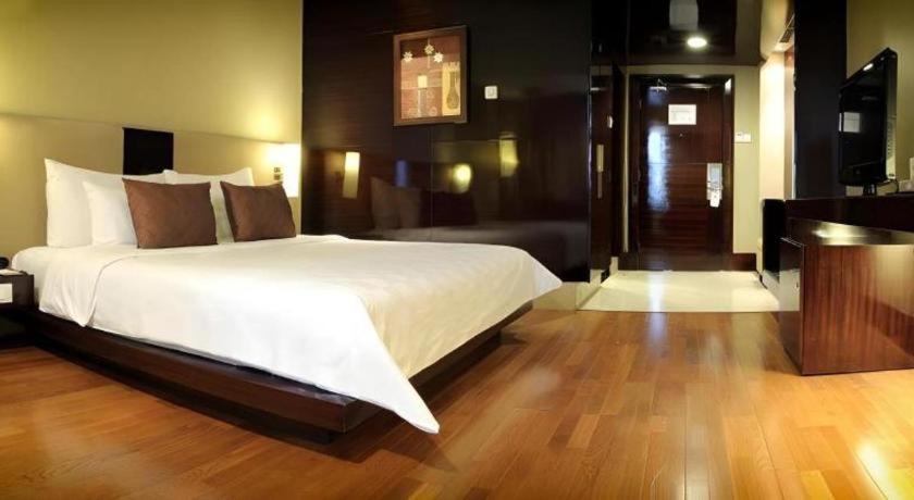 The Arista Hotel Palembang Exterior photo