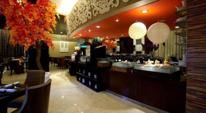 The Arista Hotel Palembang Exterior photo